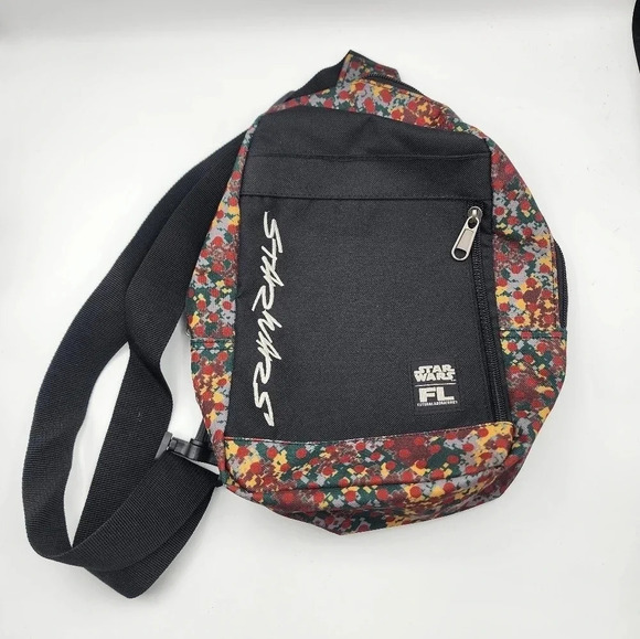 Funko Star Wars Boba Fett FL Sling Backpack Exclusive Futura Mandalorian Disney - Picture 1 of 13